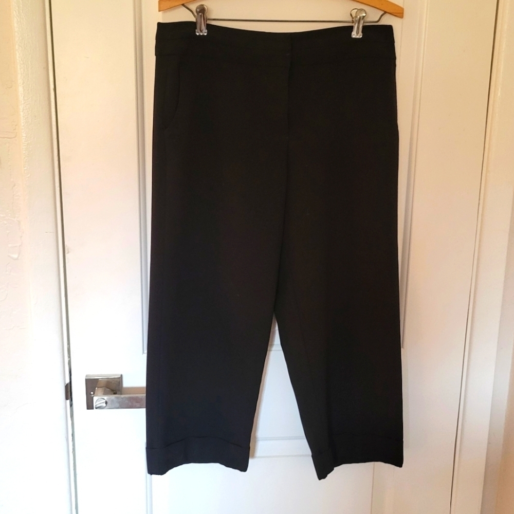 George Classic Black Women’s Capri Pants | Size 6